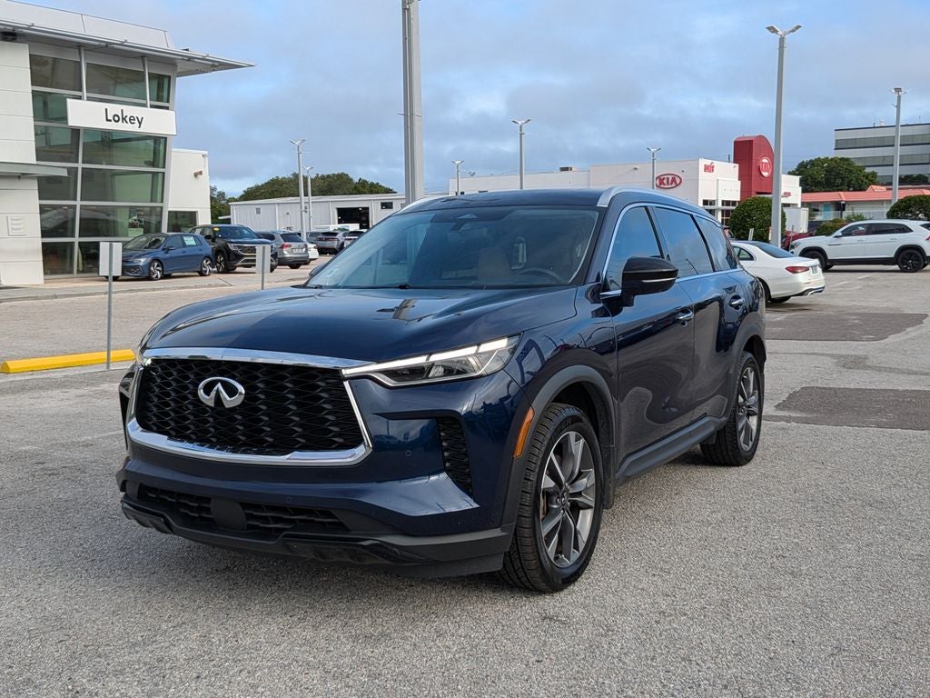 2023 INFINITI QX60 LUXE