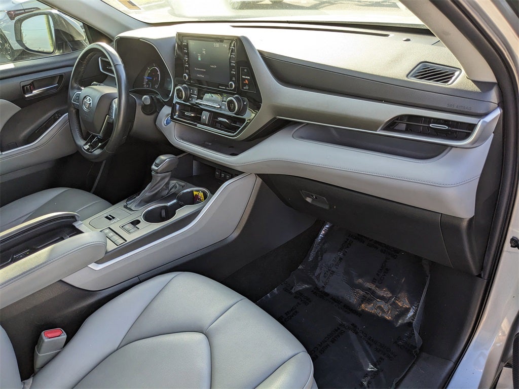 2021 Toyota Highlander Hybrid XLE
