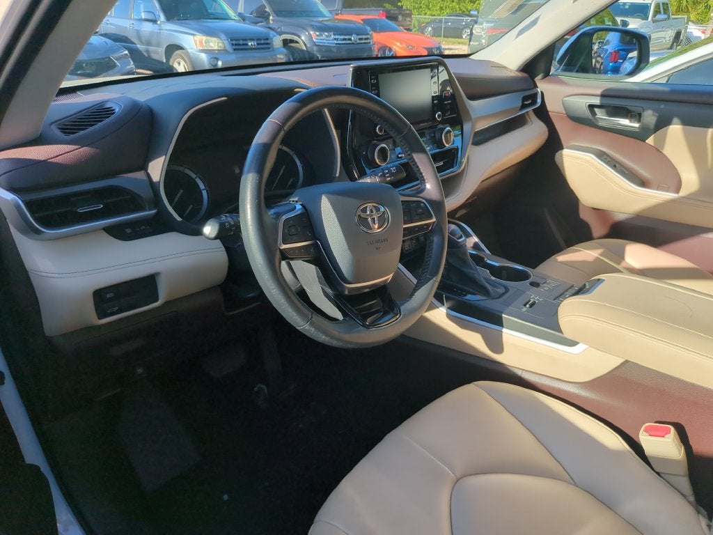 2021 Toyota Highlander XLE
