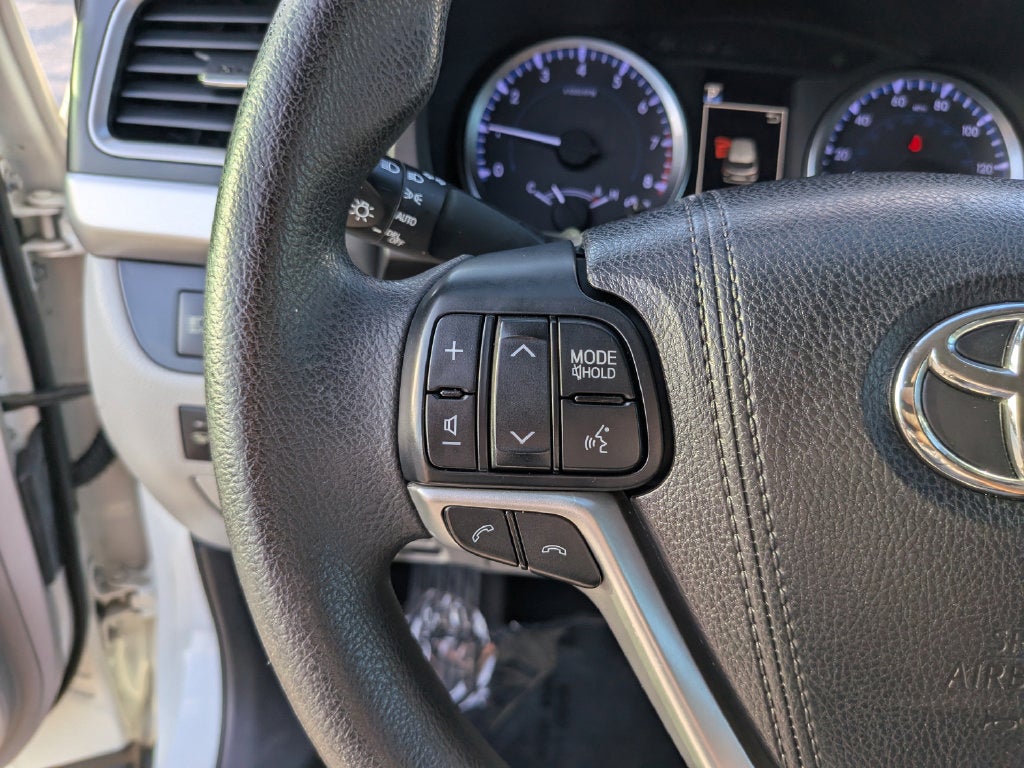 2018 Toyota Highlander LE