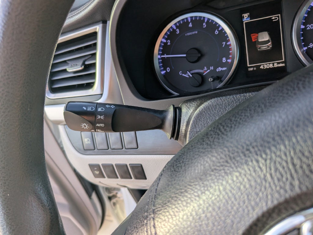 2018 Toyota Highlander LE