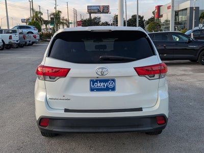 2018 Toyota Highlander LE