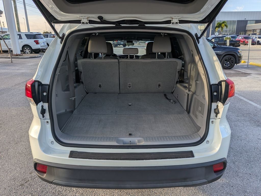 2018 Toyota Highlander LE