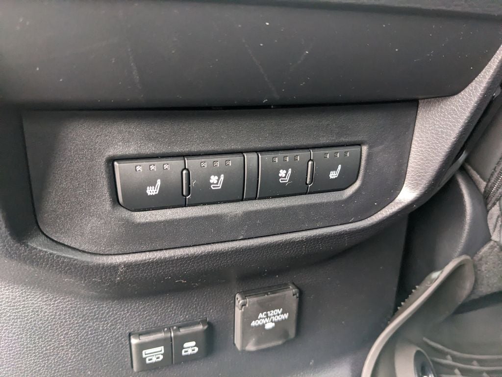 2025 Toyota Tundra Hybrid Platinum