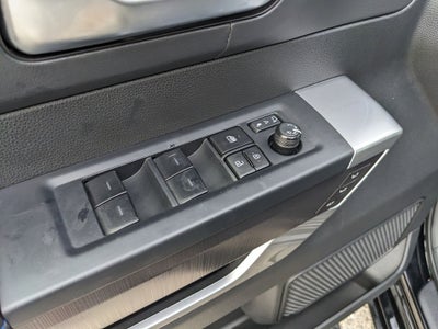 2025 Toyota Tundra Hybrid Platinum