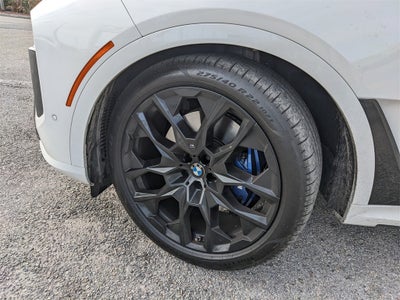 2024 BMW X7 M60i
