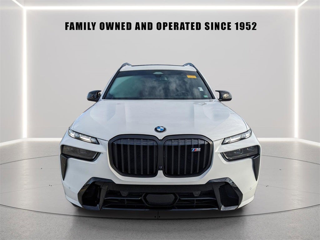 2024 BMW X7 M60i