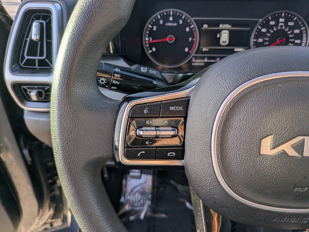 2023 Kia Sorento LX
