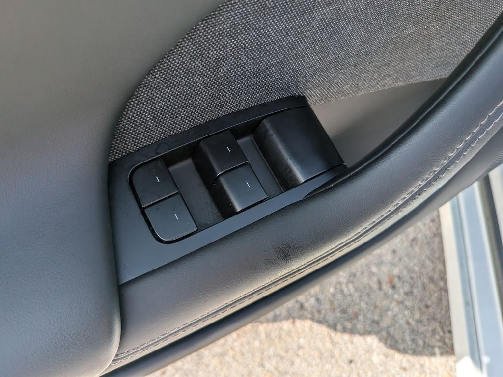 2022 Tesla Model S Base