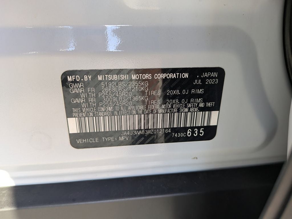 2024 Mitsubishi Outlander Base