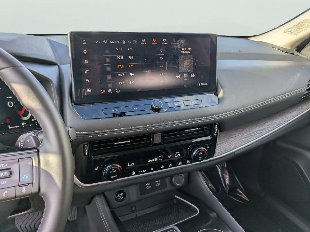 2025 Nissan Rogue Platinum