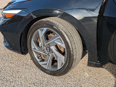 2025 Hyundai Elantra Hybrid Limited