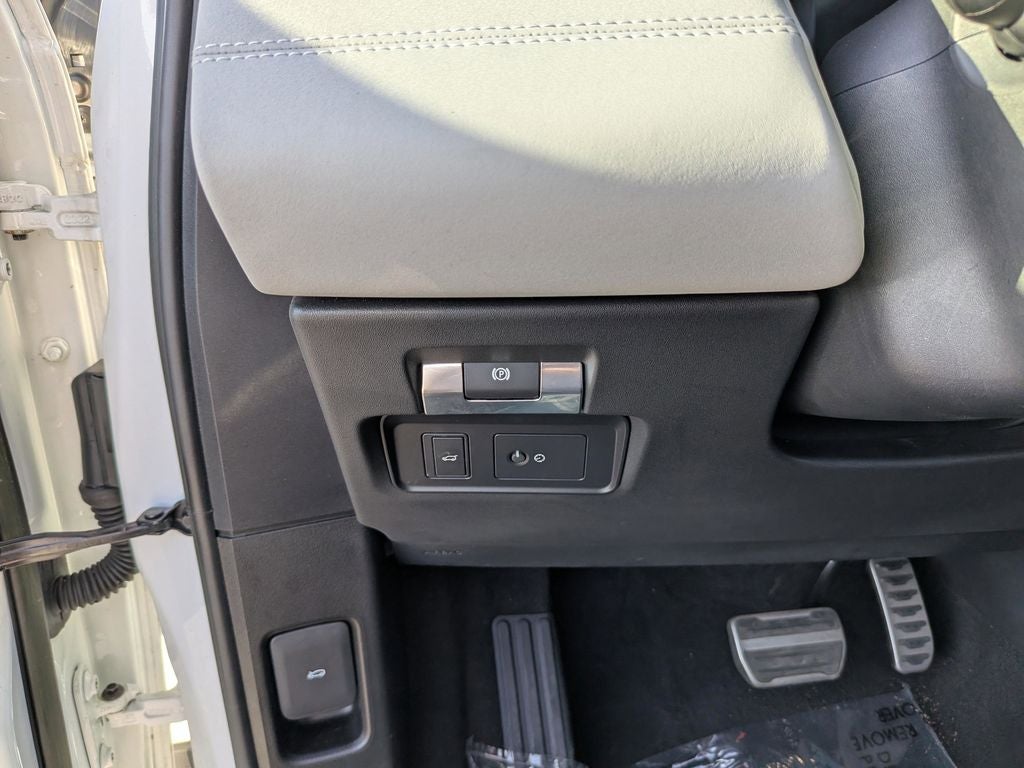 2023 Land Rover Range Rover Evoque R-Dynamic SE