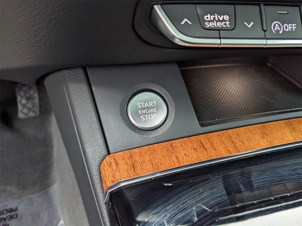 2023 Audi Q5 40 Premium quattro