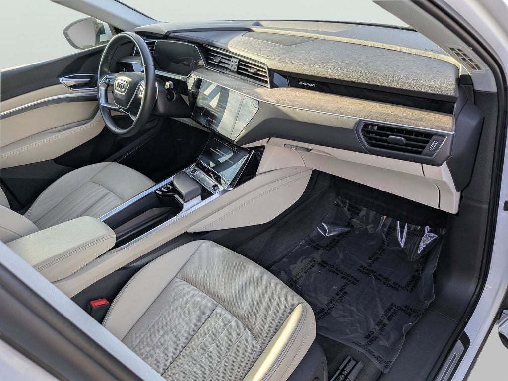 2022 Audi e-tron Premium Plus quattro