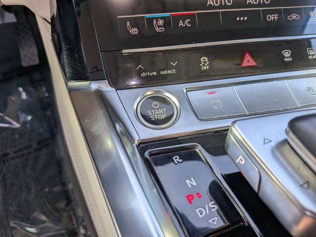 2022 Audi e-tron Premium Plus quattro