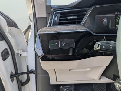 2022 Audi e-tron Premium Plus quattro