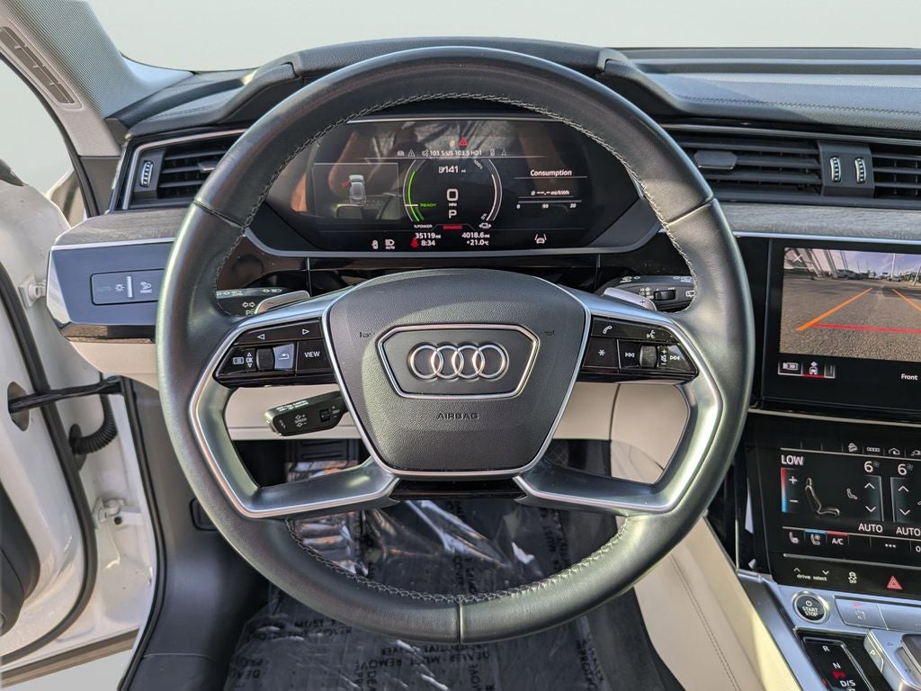 2022 Audi e-tron Premium Plus quattro