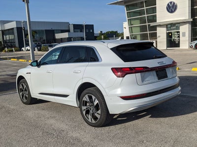 2022 Audi e-tron Premium Plus quattro