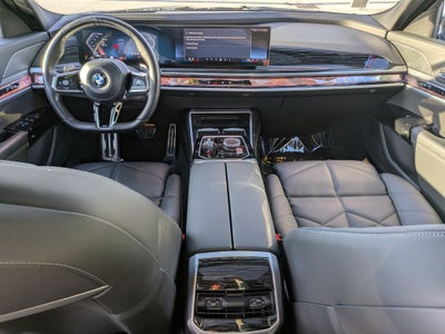 2023 BMW 7 Series 740i