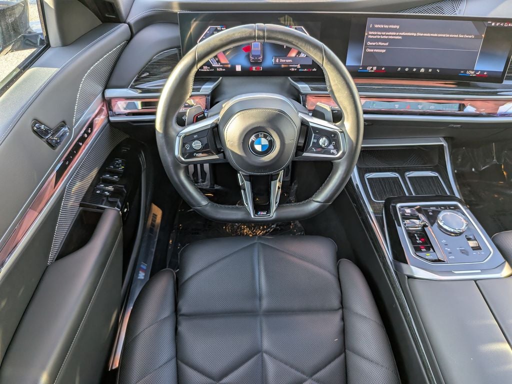 2023 BMW 7 Series 740i