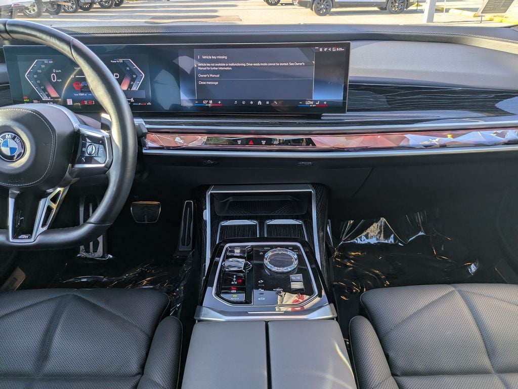 2023 BMW 7 Series 740i
