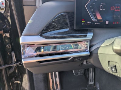 2023 BMW 7 Series 740i