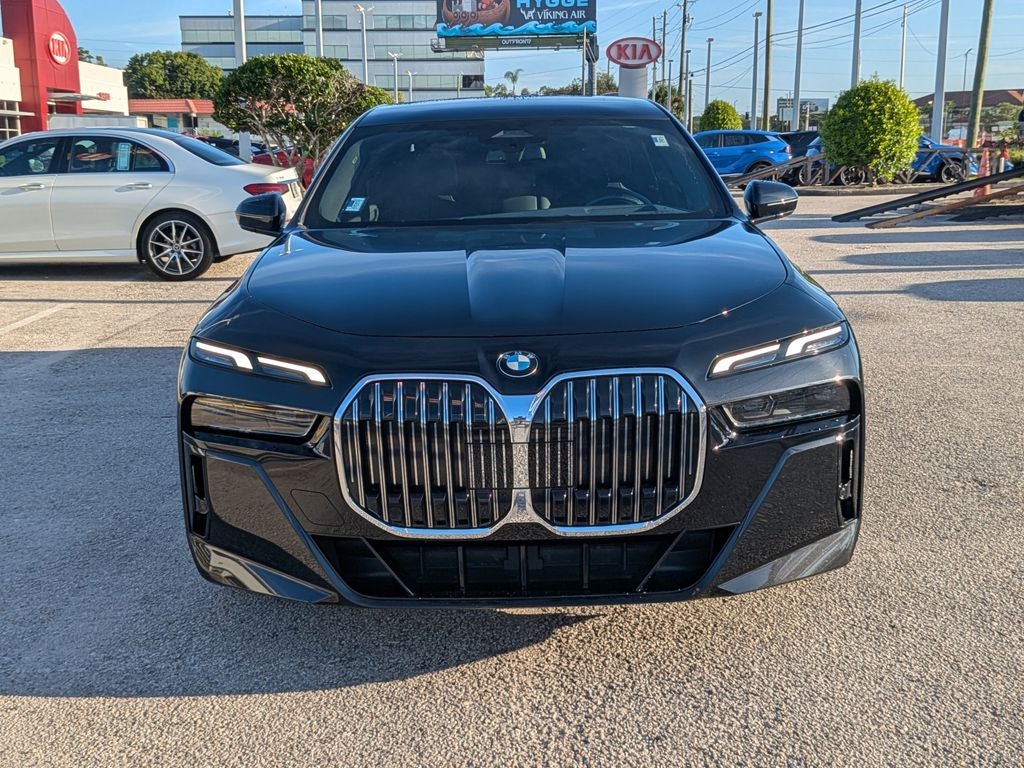 2023 BMW 7 Series 740i