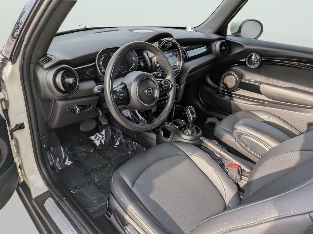 2021 MINI Cooper Cooper