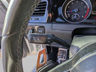 2016 Volkswagen Golf R DCC & Navigation 4Motion 4Motion
