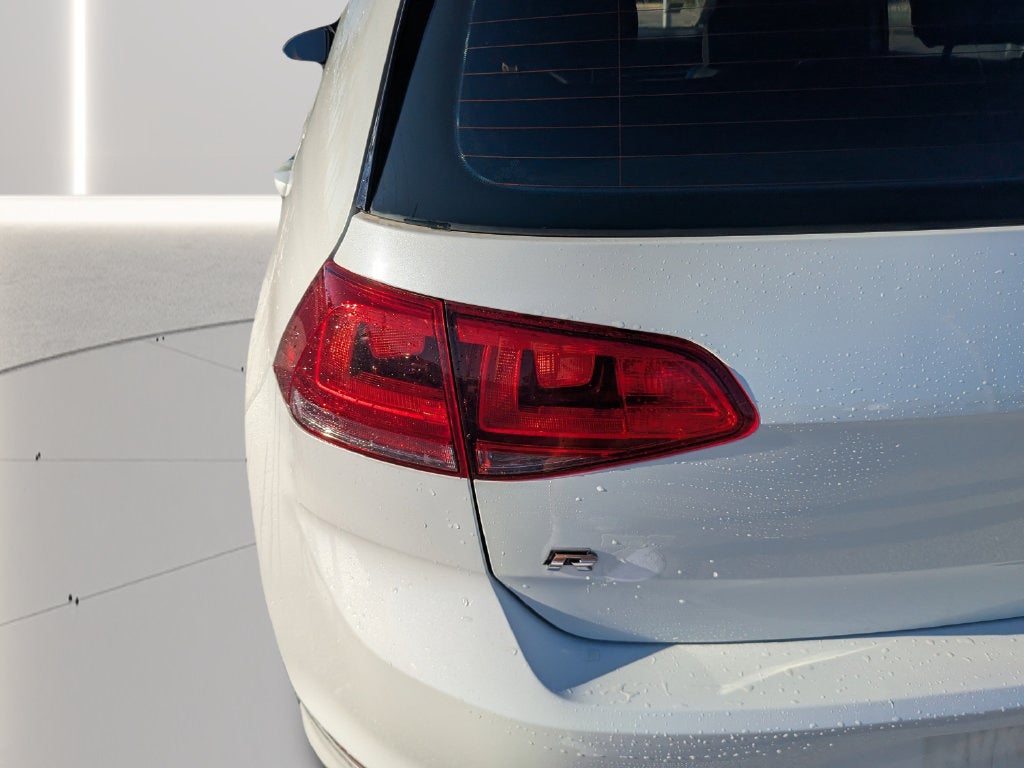 2016 Volkswagen Golf R DCC & Navigation 4Motion 4Motion