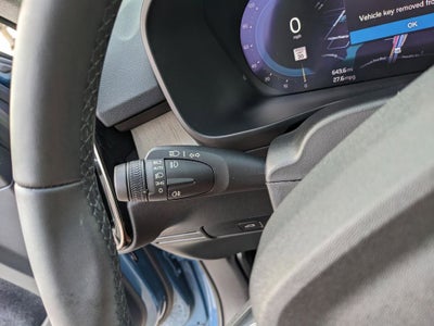2023 Volvo XC40 B5 Plus Bright Theme