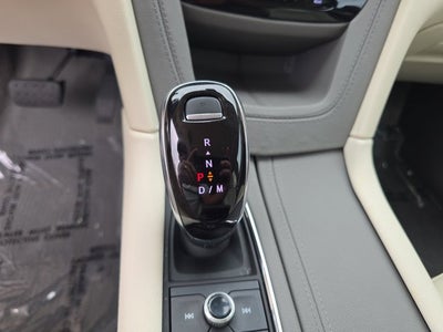 2022 Cadillac XT5 FWD Premium Luxury