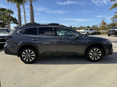 2025 Subaru Outback Touring XT