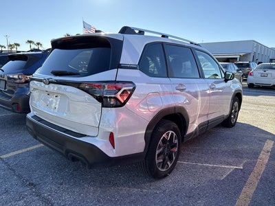 2025 Subaru Forester Premium