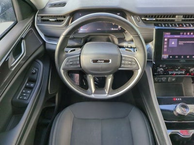 2022 Jeep Grand Cherokee L Laredo