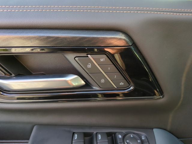 2025 GMC Yukon AT4