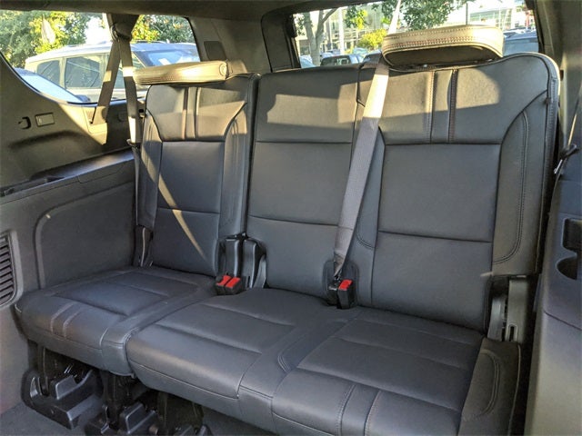 2025 Chevrolet Suburban RST