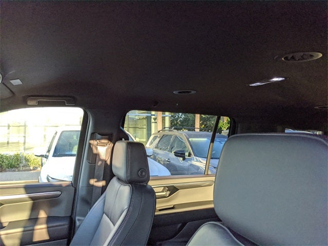 2025 Chevrolet Suburban RST