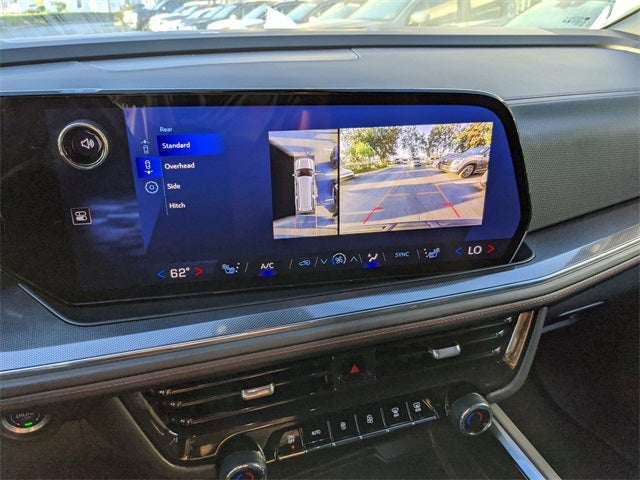 2025 Chevrolet Suburban RST