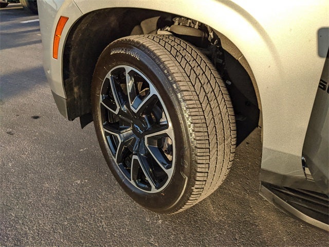 2025 Chevrolet Suburban RST