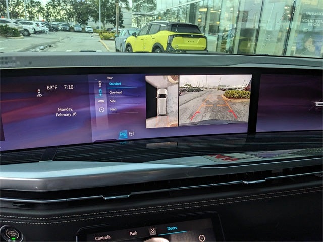 2025 Cadillac Escalade Sport