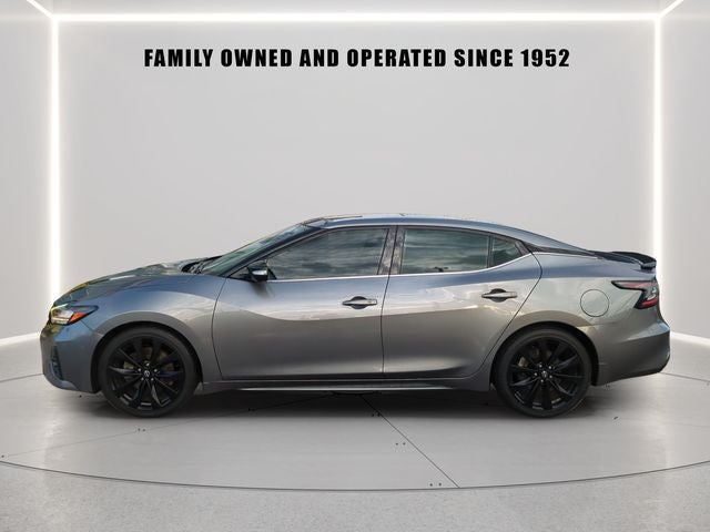 2023 Nissan Maxima SR