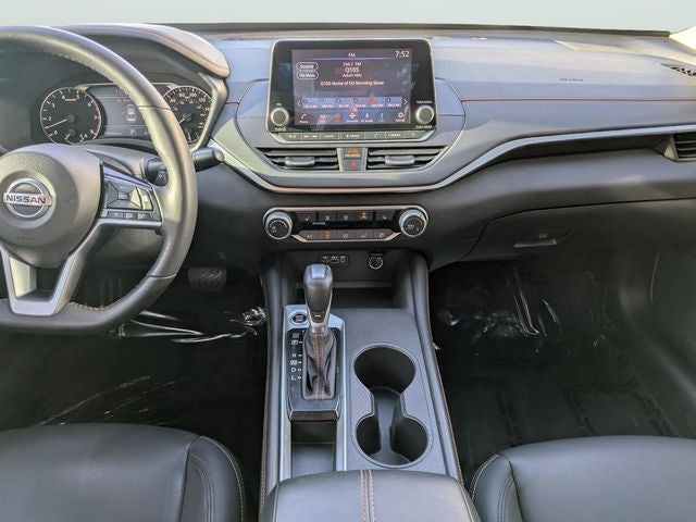 2021 Nissan Altima 2.0 SR