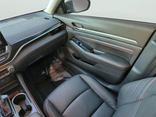 2023 Nissan Altima 2.0 SR