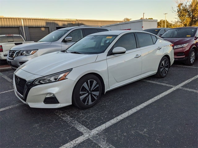 2022 Nissan Altima 2.5 SV