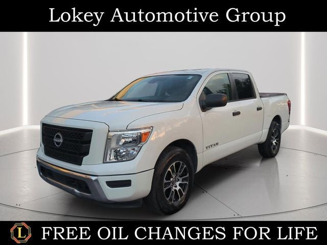 2023 Nissan Titan SV