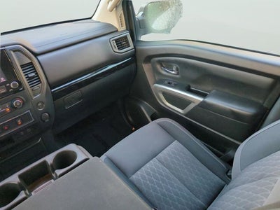 2023 Nissan Titan SV