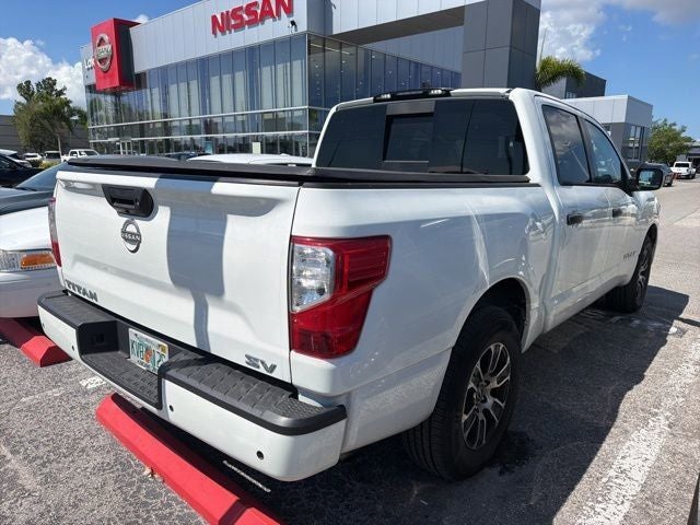 2023 Nissan Titan SV