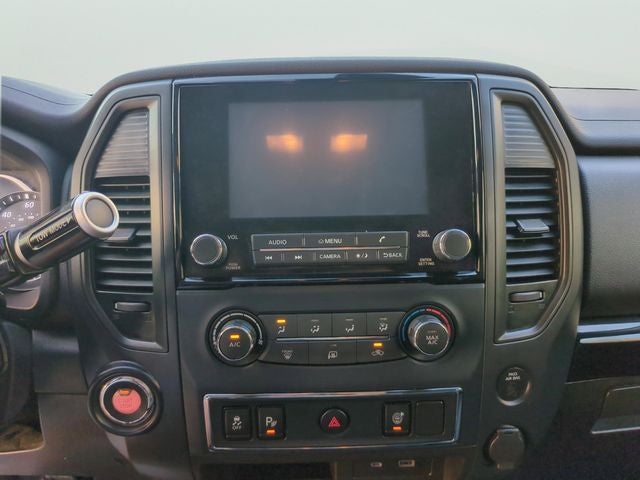 2023 Nissan Titan SV